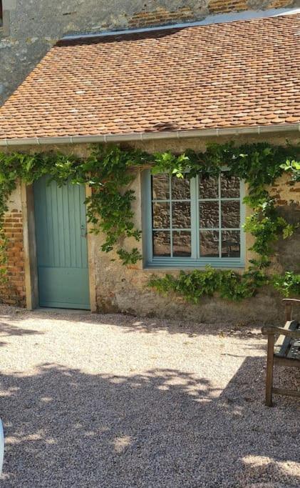 Gite L'Annexe Du Prieure Besson Zewnętrze zdjęcie